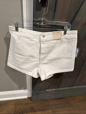 Universal Thread White High-Rise Denim Shorts